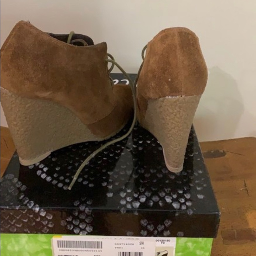 Sam Edelman - Picture 3 of 4
